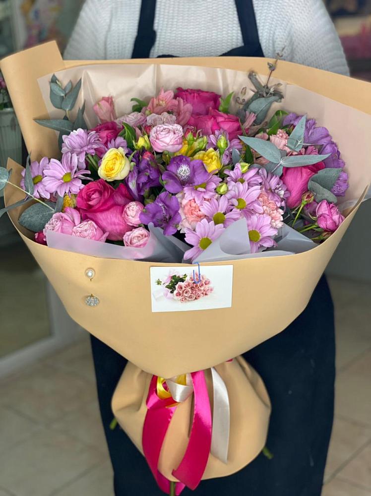 Букет цветов из: Хризантемы, Гвоздики и Альстромерии в Глажево