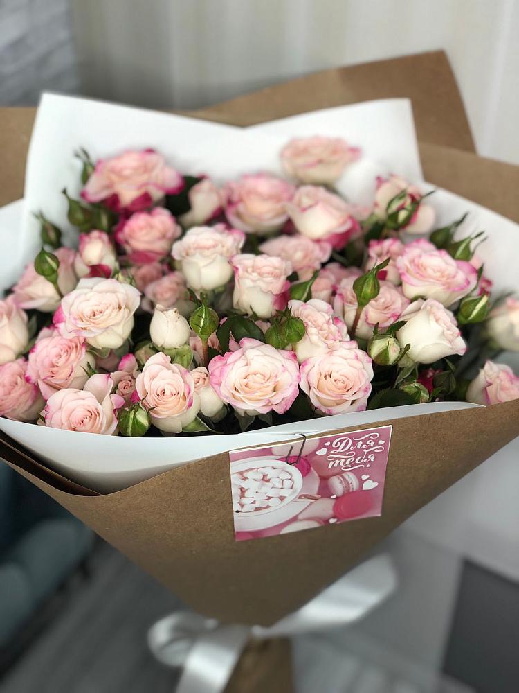 Букет цветов из: Розы в Глажево