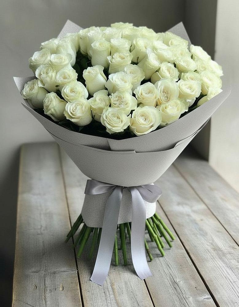 Букет 35 Белых роз в Глажево
