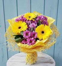 Букет цветов из:  Хризантемы и Герберы в Глажево