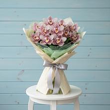 Букет цветов из:  Орхидеи и Розы #REPLACE_PRED# Глажево