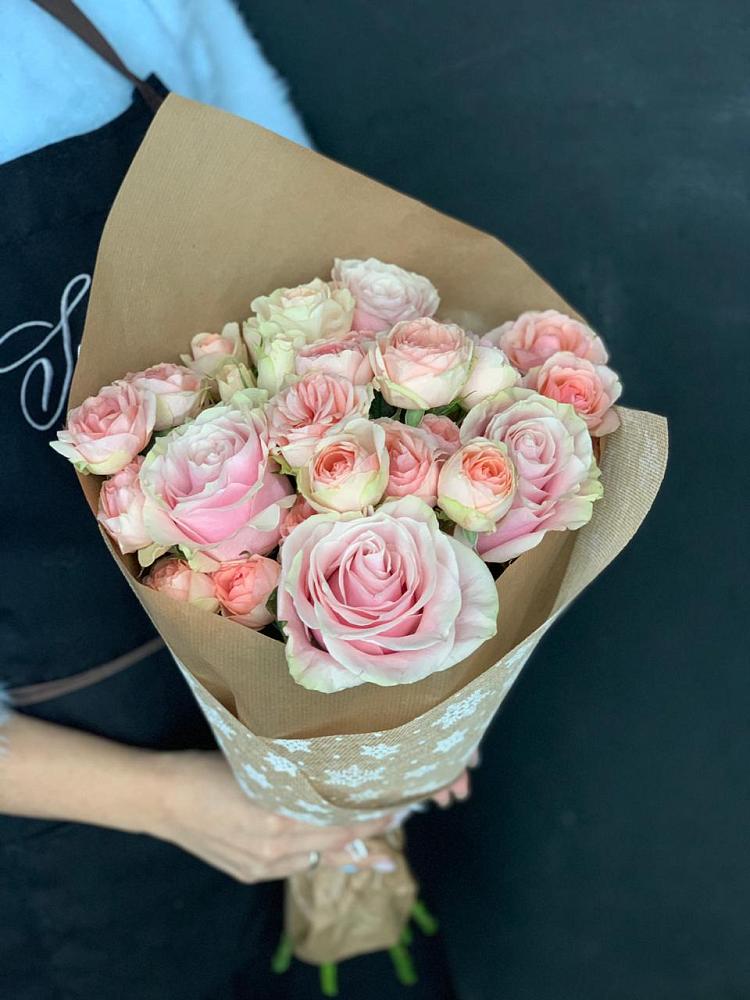 Букет цветов из: Хризантемы и Розы в Глажево