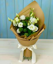 Букет цветов из:  Хризантемы и Лизиантусы в Глажево