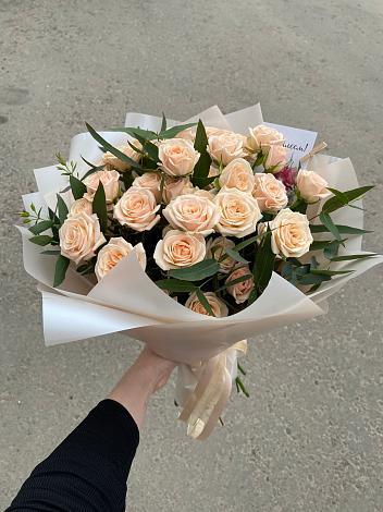 Букет Кремовые розы Латте в Глажево