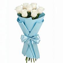 Букет 7 белых роз Проуд в Глажево