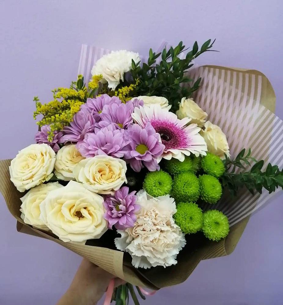 Букет цветов из: Хризантемы, Розы, Гвоздики и Герберы в Глажево