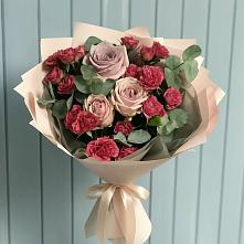 Букет цветов из:  Гвоздики и Розы в Глажево